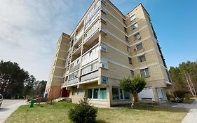 Erdvus Butas Su Balkonu Salia Ezero Ir Stadiono